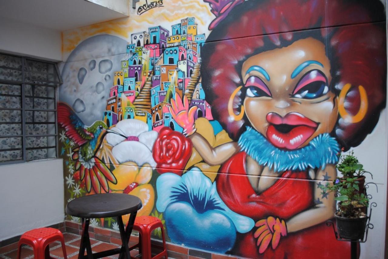 Casa Tuvia Parque Hostel Μεντεγίν Εξωτερικό φωτογραφία