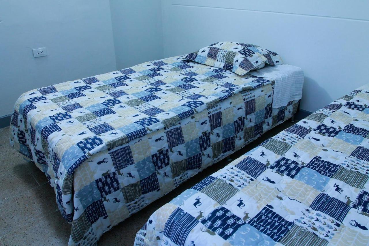 Casa Tuvia Parque Hostel Μεντεγίν Εξωτερικό φωτογραφία