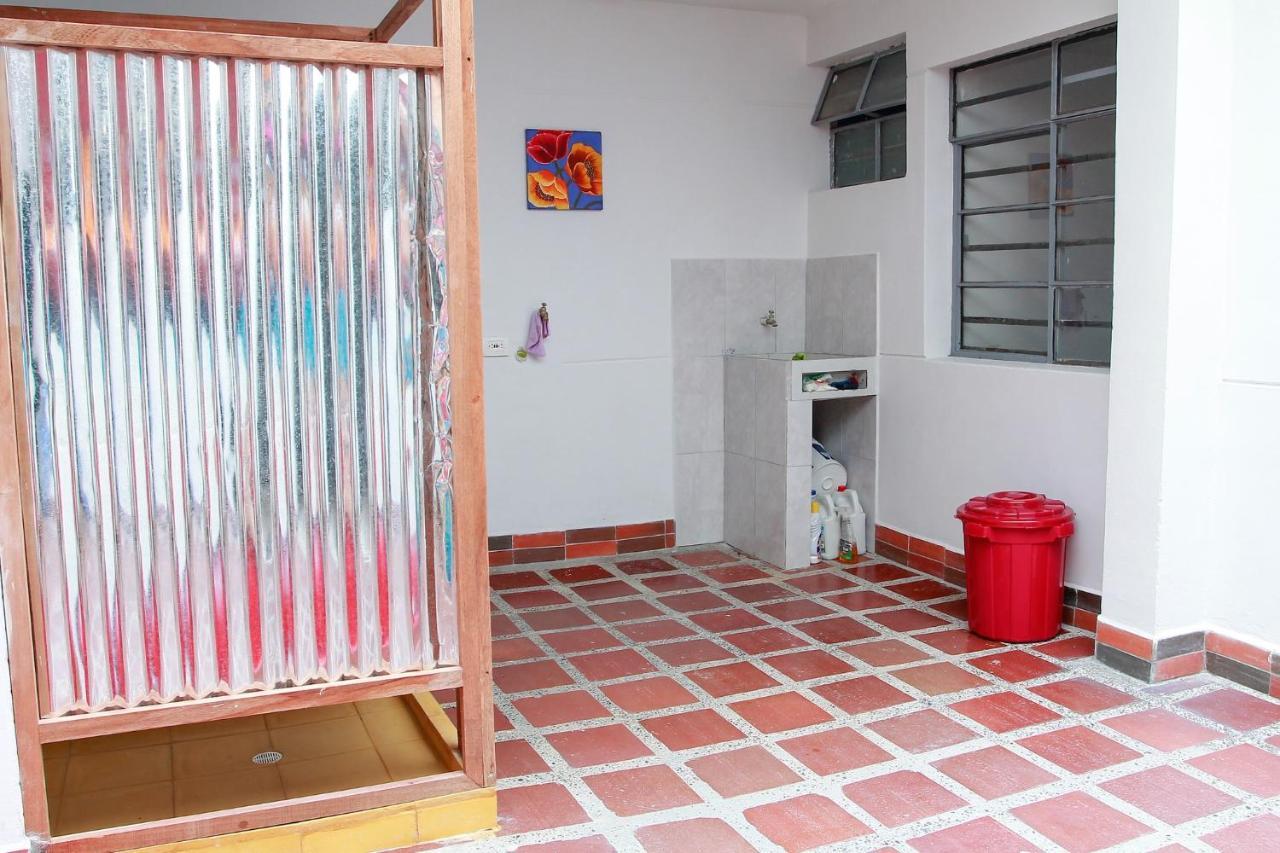 Casa Tuvia Parque Hostel Μεντεγίν Εξωτερικό φωτογραφία
